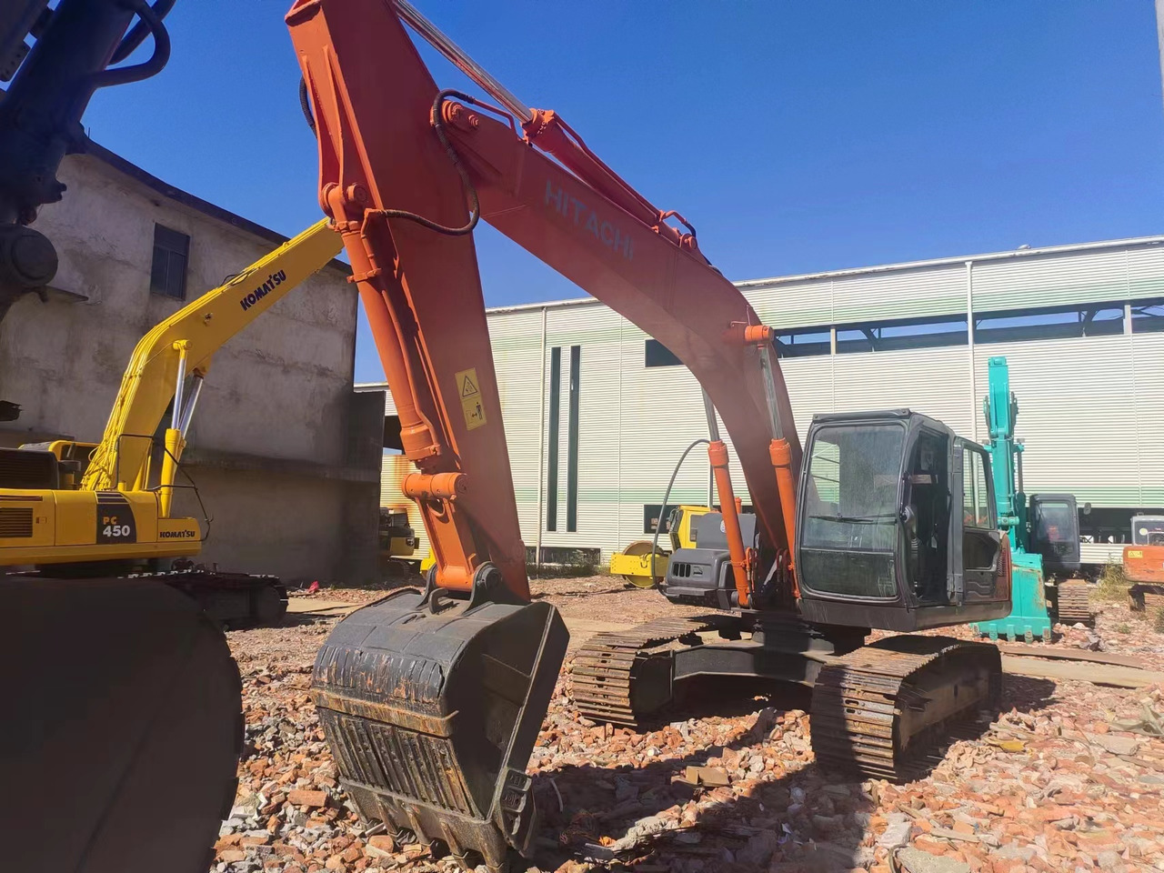 HITACHI ZX200 - حفار زحاف: صورة 2 HITACHI ZX200 - حفار زحاف: صورة 2