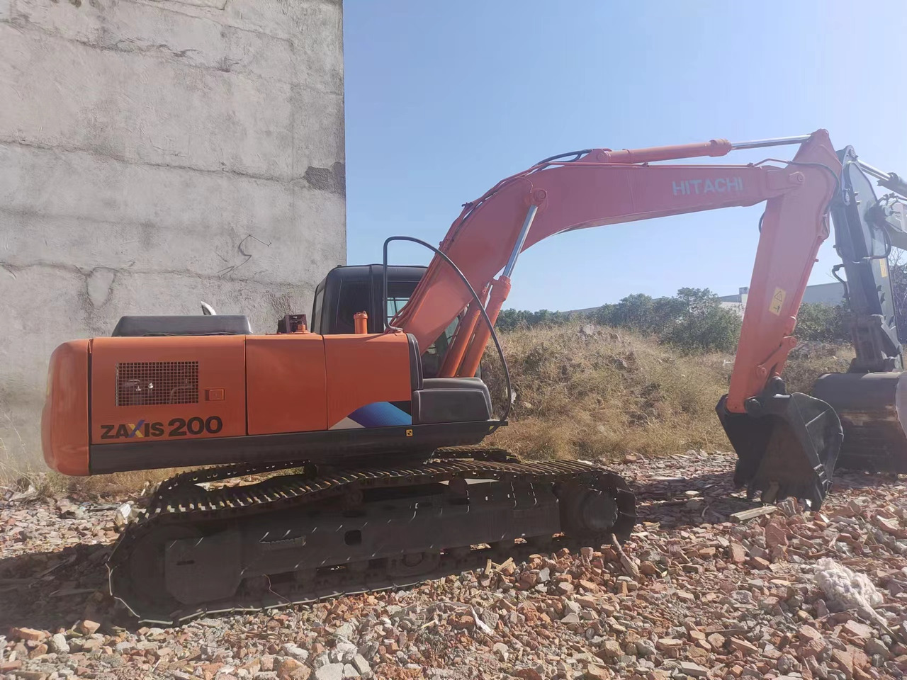 HITACHI ZX200 - حفار زحاف: صورة 1 HITACHI ZX200 - حفار زحاف: صورة 1