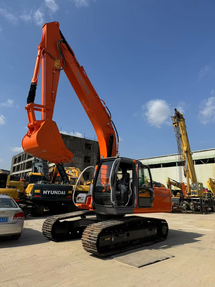 HITACHI ZX200 - حفار زحاف: صورة 2 HITACHI ZX200 - حفار زحاف: صورة 2