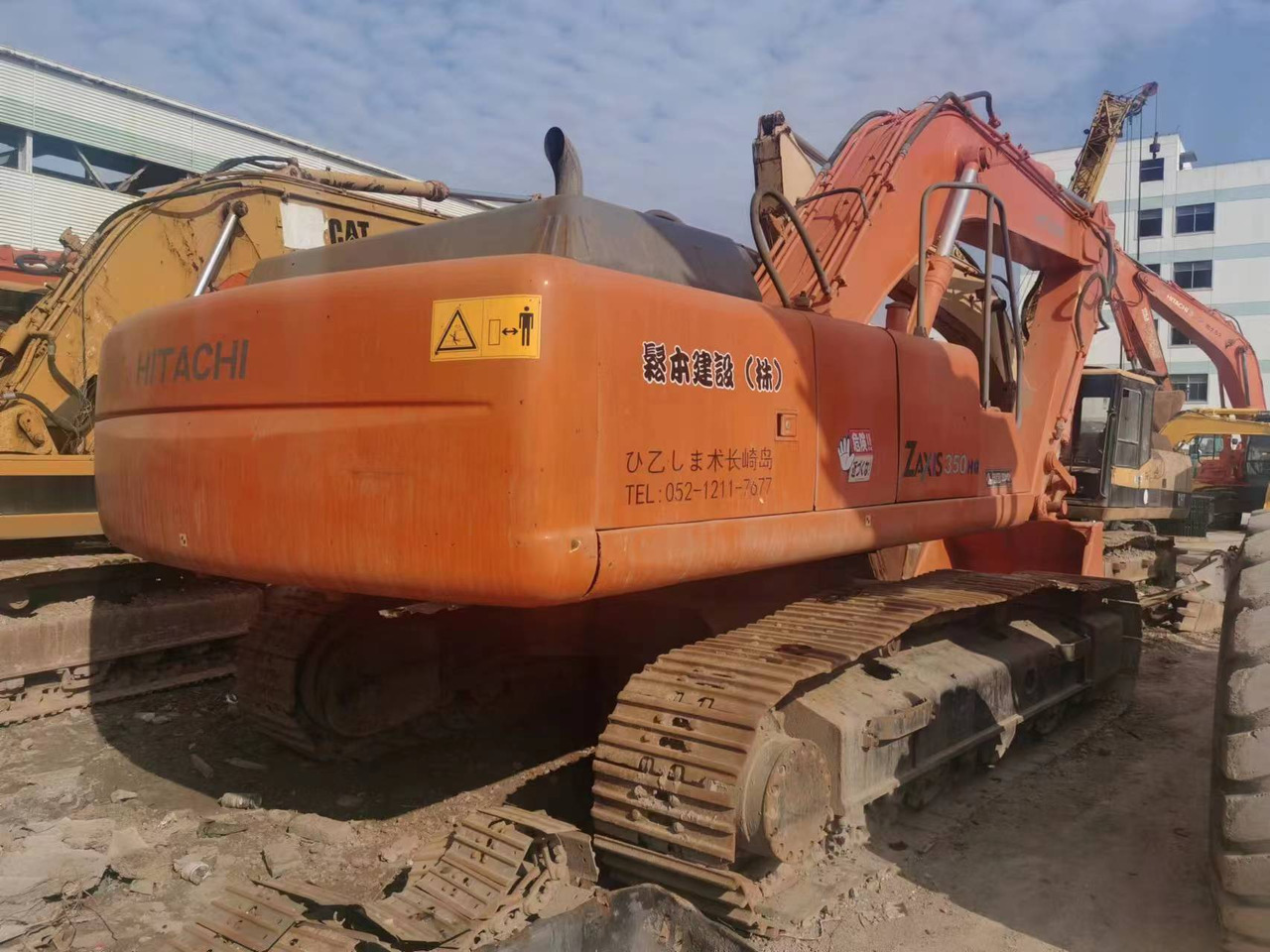HITACHI ZX330 - حفار زحاف: صورة 1 HITACHI ZX330 - حفار زحاف: صورة 1