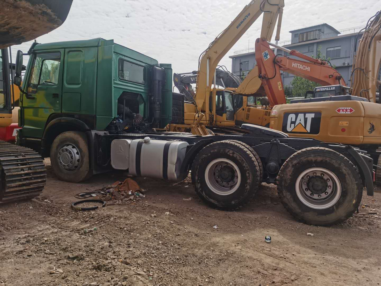 HOWO truck - وحدة جر: صورة 3 HOWO truck - وحدة جر: صورة 3