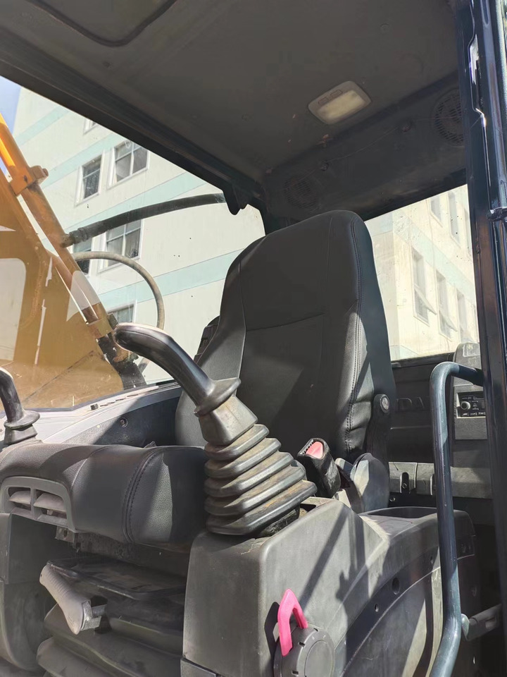 HYUNDAI 220LC-9S - حفار زحاف: صورة 4 HYUNDAI 220LC-9S - حفار زحاف: صورة 4