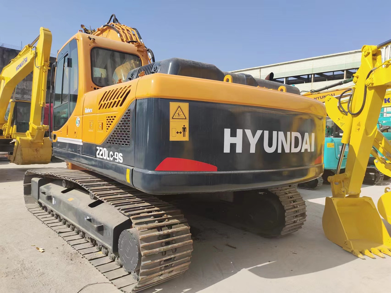 HYUNDAI 220LC-9S - حفار زحاف: صورة 3 HYUNDAI 220LC-9S - حفار زحاف: صورة 3