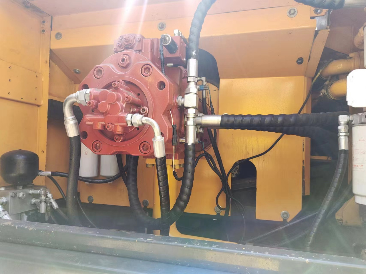 HYUNDAI R385LC-9T R305 R220 - حفار زحاف: صورة 5 HYUNDAI R385LC-9T R305 R220 - حفار زحاف: صورة 5