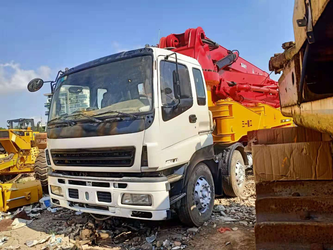 ISUZU 48M - مضخة خرسانة: صورة 1 ISUZU 48M - مضخة خرسانة: صورة 1