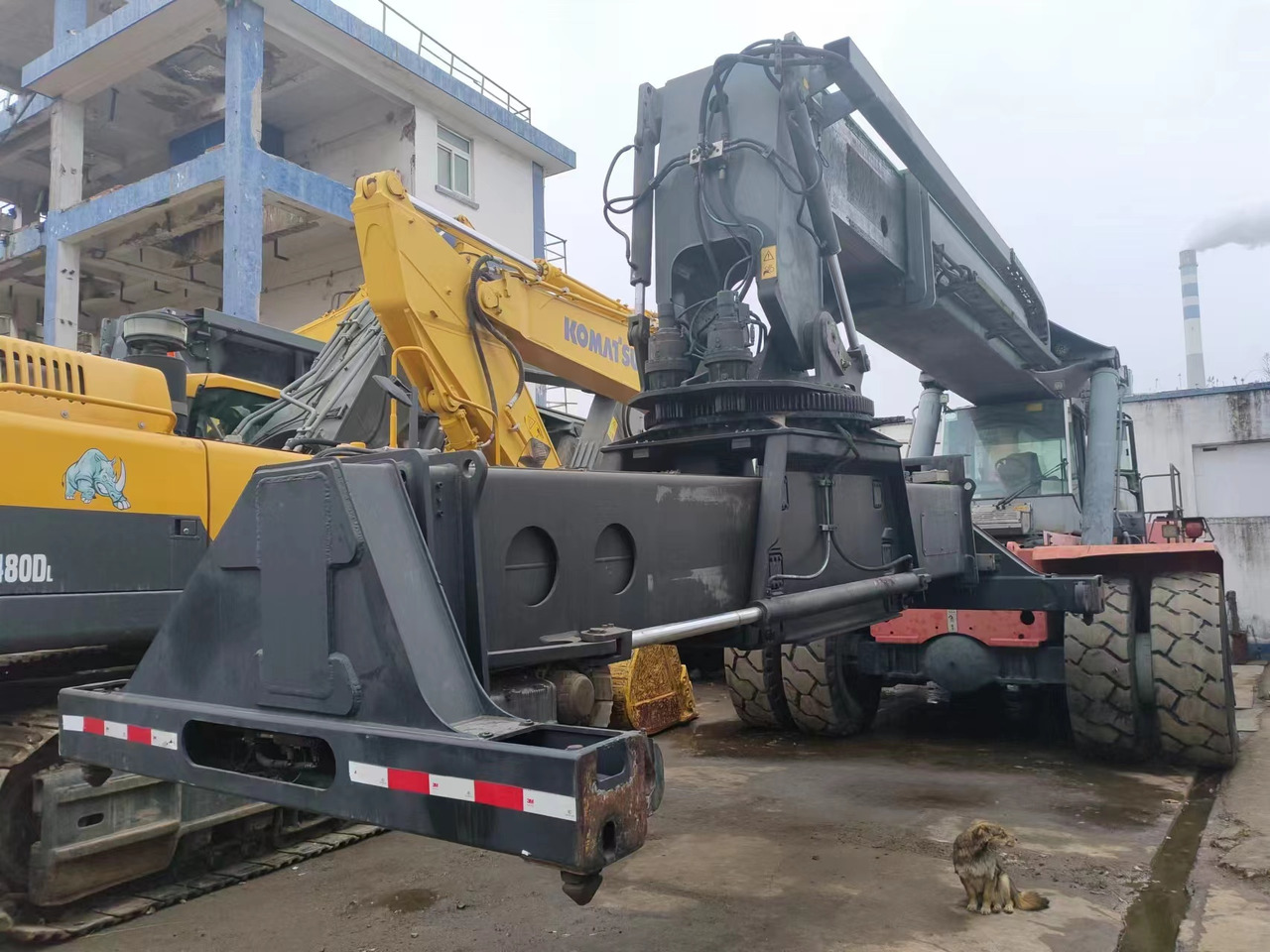 KALMAR DRF450 - المعبِّئ المناول: صورة 2 KALMAR DRF450 - المعبِّئ المناول: صورة 2