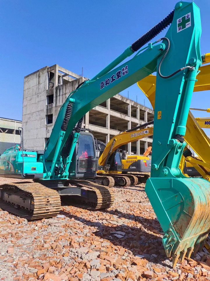 KOBELCO SK200D - حفار زحاف: صورة 2 KOBELCO SK200D - حفار زحاف: صورة 2