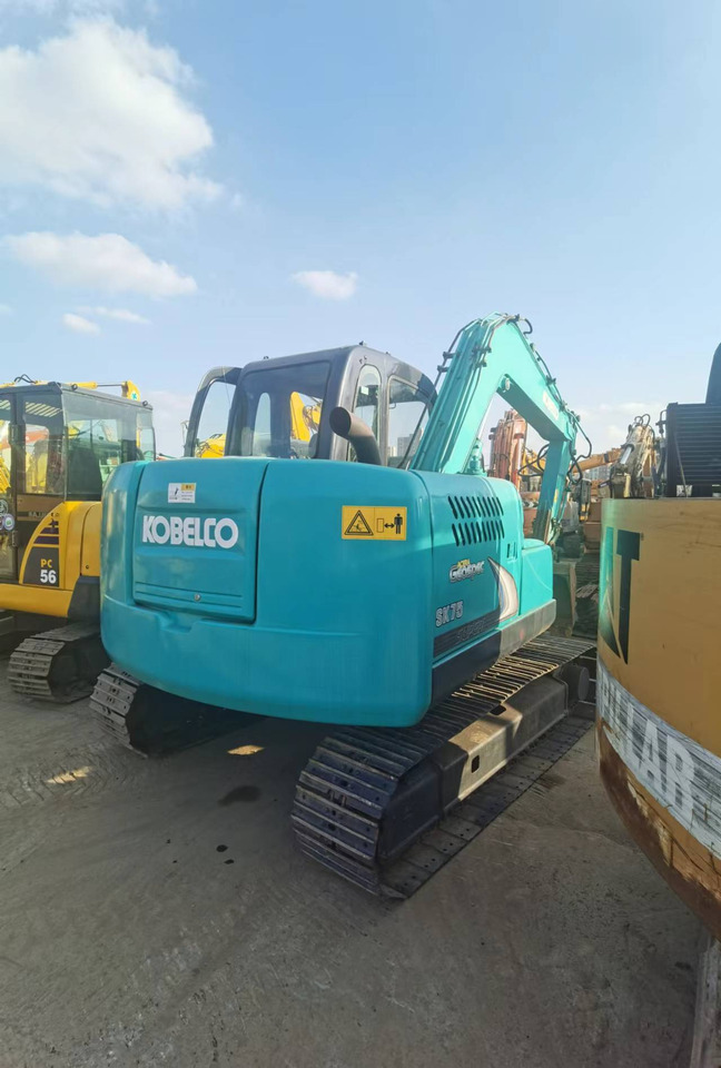 KOBELCO SK75 - حفارة مُصَّغرة: صورة 5 KOBELCO SK75 - حفارة مُصَّغرة: صورة 5