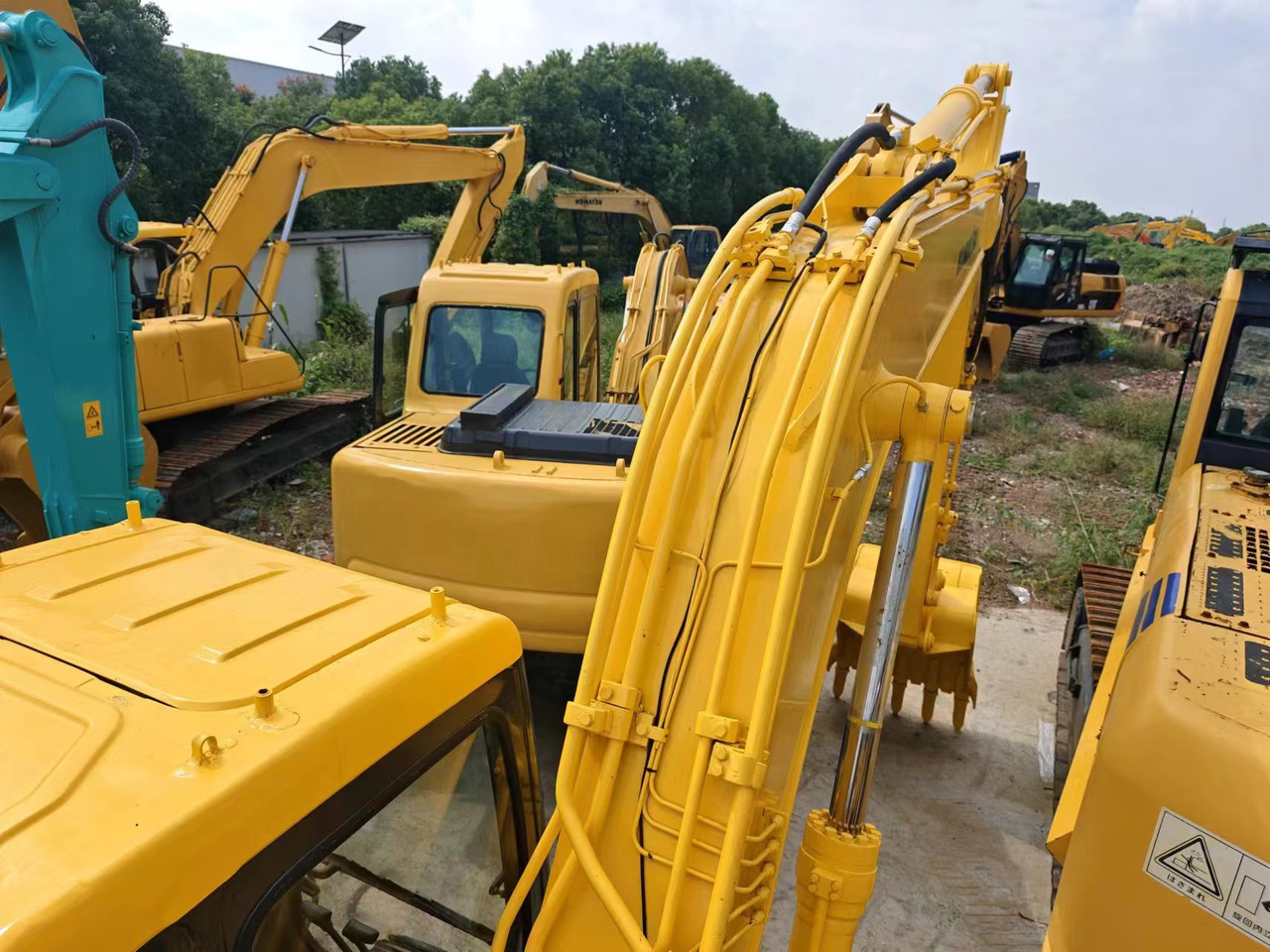 KOMATSU PC120-6 - حفار زحاف: صورة 2 KOMATSU PC120-6 - حفار زحاف: صورة 2