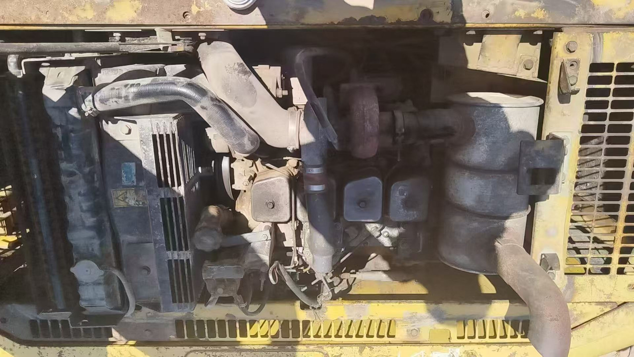 KOMATSU PC120-6 - حفار زحاف: صورة 4 KOMATSU PC120-6 - حفار زحاف: صورة 4