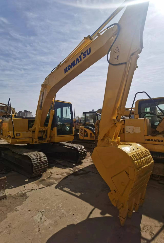 KOMATSU PC130-7 - حفار زحاف: صورة 3 KOMATSU PC130-7 - حفار زحاف: صورة 3