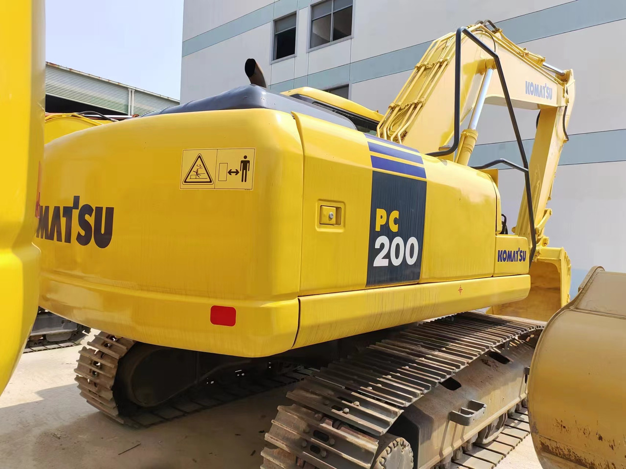 KOMATSU PC200-7 PC200 - حفار زحاف: صورة 2 KOMATSU PC200-7 PC200 - حفار زحاف: صورة 2