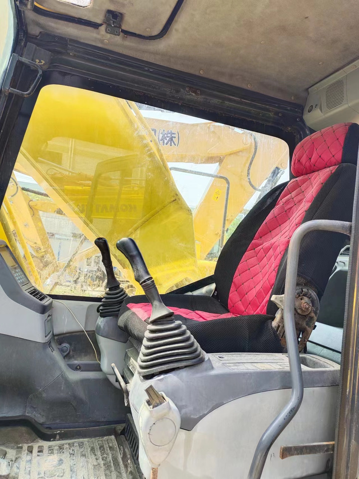 KOMATSU PC200-7 PC200 - حفار زحاف: صورة 3 KOMATSU PC200-7 PC200 - حفار زحاف: صورة 3