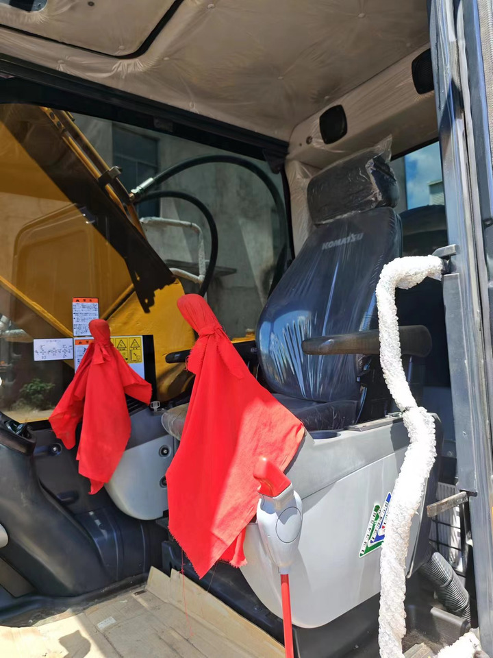 KOMATSU PC200-8N1 surplus Japan PC55 PC60-7 PC200-7 PC200-8 - حفار زحاف: صورة 4 KOMATSU PC200-8N1 surplus Japan PC55 PC60-7 PC200-7 PC200-8 - حفار زحاف: صورة 4