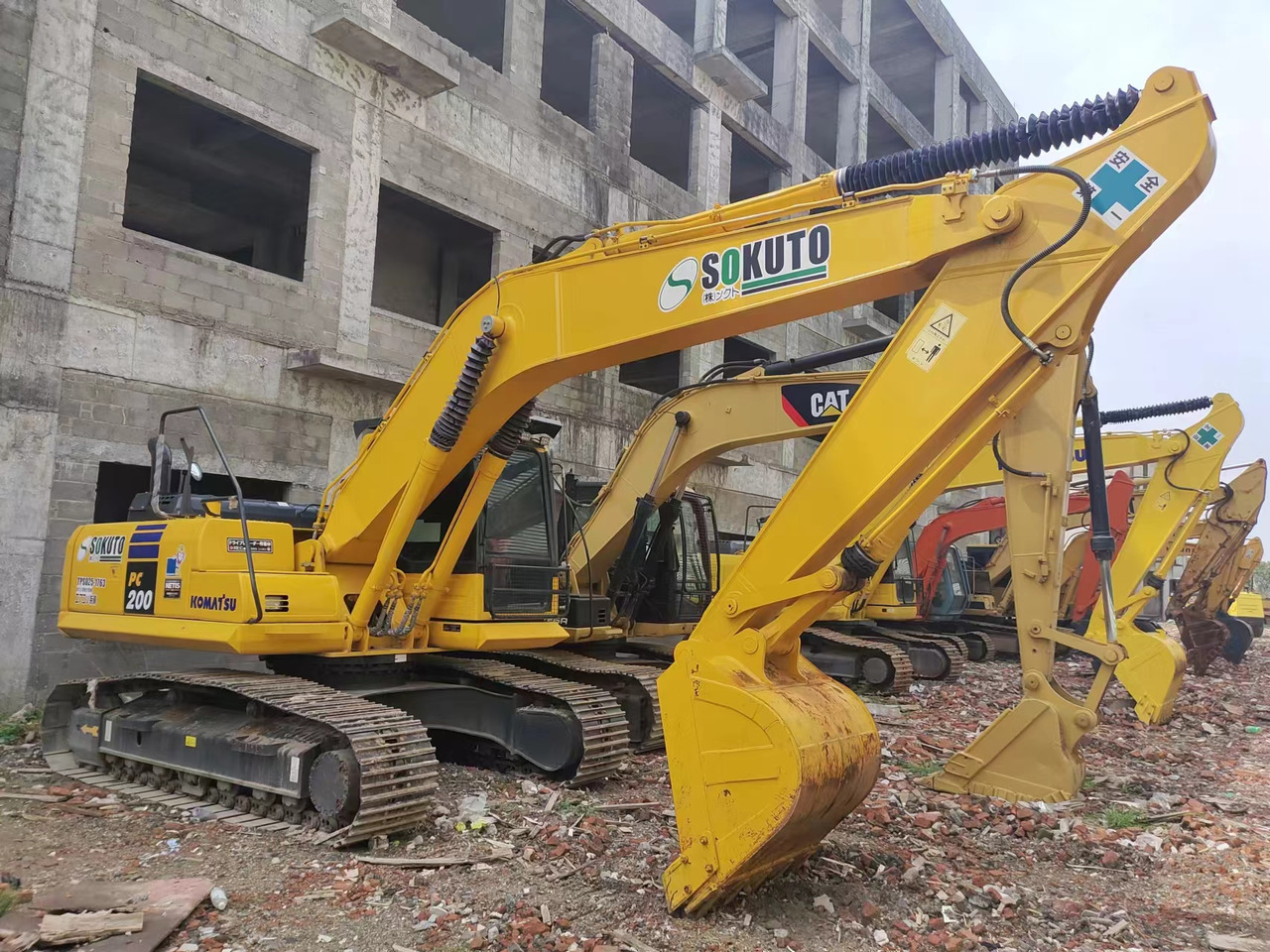 KOMATSU PC200-8N1 - حفار زحاف: صورة 2 KOMATSU PC200-8N1 - حفار زحاف: صورة 2