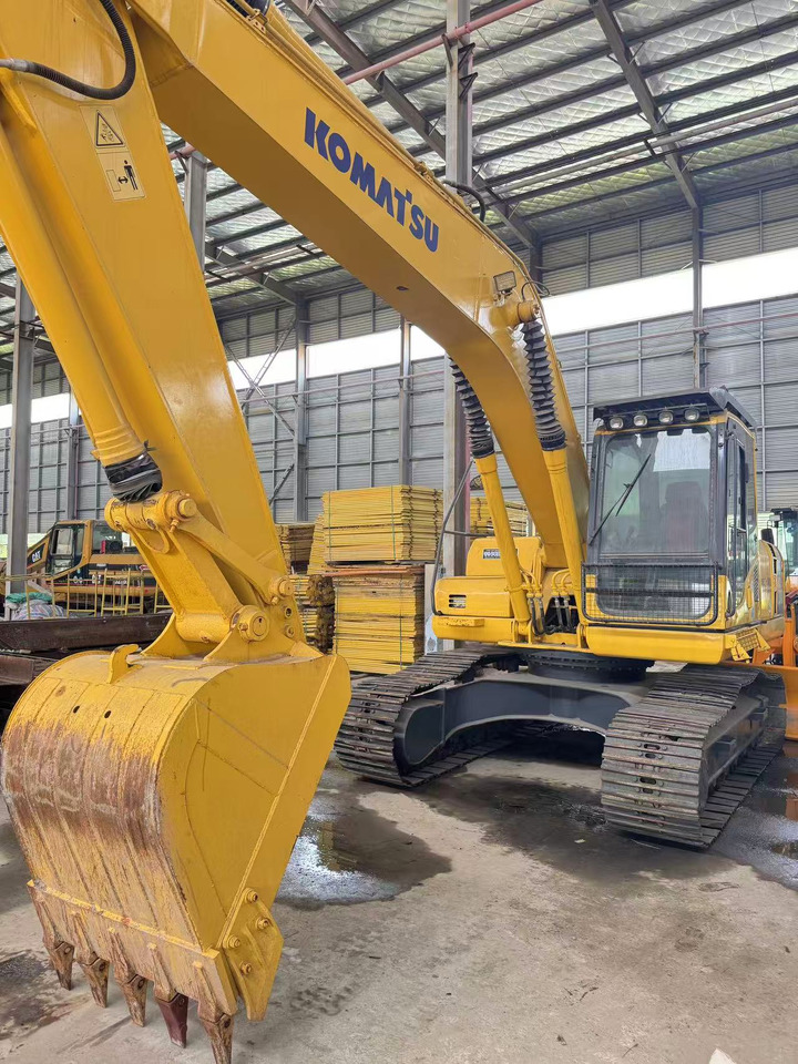 KOMATSU PC200-8 - حفار زحاف: صورة 5 KOMATSU PC200-8 - حفار زحاف: صورة 5