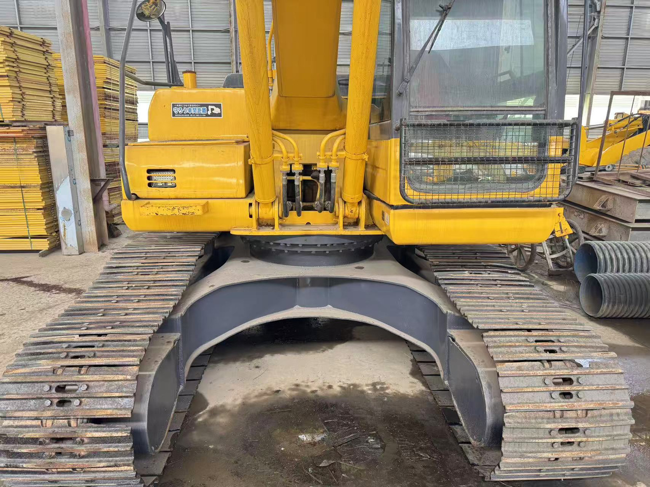 KOMATSU PC200-8 - حفار زحاف: صورة 4 KOMATSU PC200-8 - حفار زحاف: صورة 4