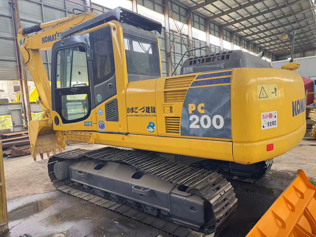 KOMATSU PC200-8 - حفار زحاف: صورة 1 KOMATSU PC200-8 - حفار زحاف: صورة 1