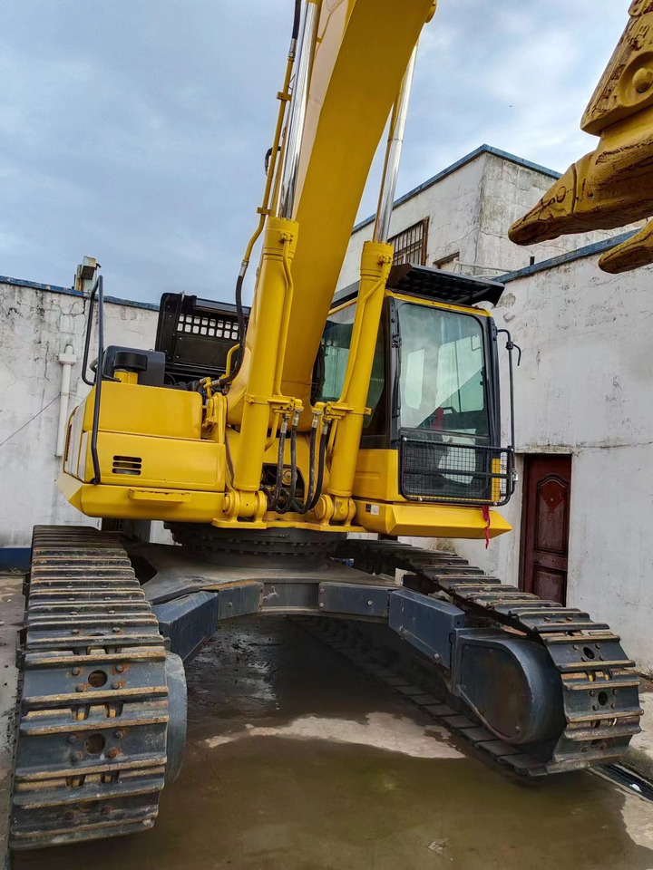 KOMATSU PC450-8 - حفار زحاف: صورة 1 KOMATSU PC450-8 - حفار زحاف: صورة 1