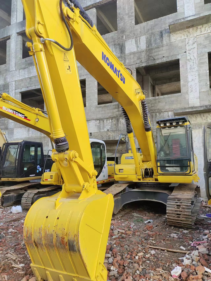 KOMATSU pc200-8 pc200 Japan made - حفار زحاف: صورة 5 KOMATSU pc200-8 pc200 Japan made - حفار زحاف: صورة 5