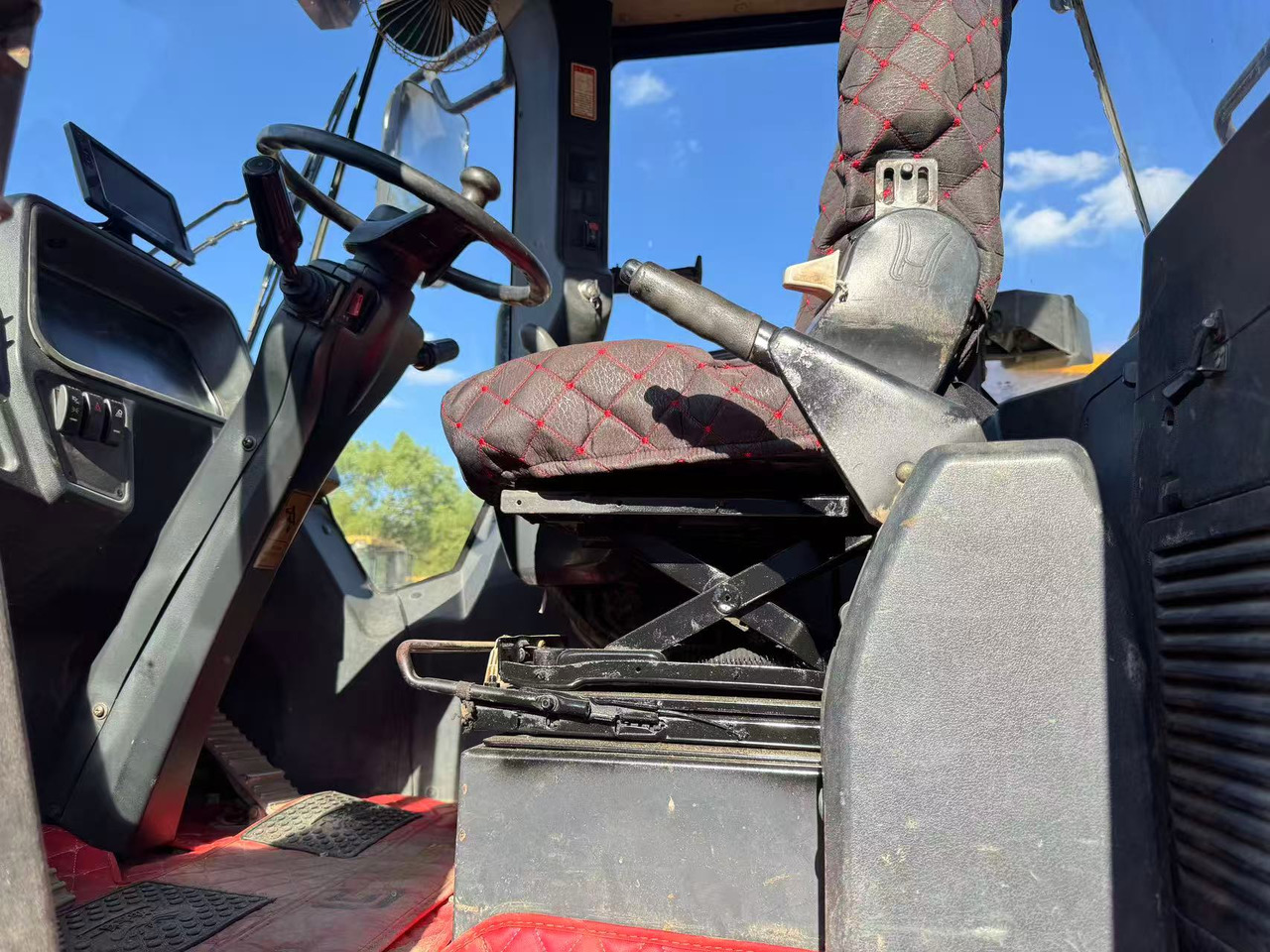 LIUGONG 856H - اللودر بعجل: صورة 5 LIUGONG 856H - اللودر بعجل: صورة 5