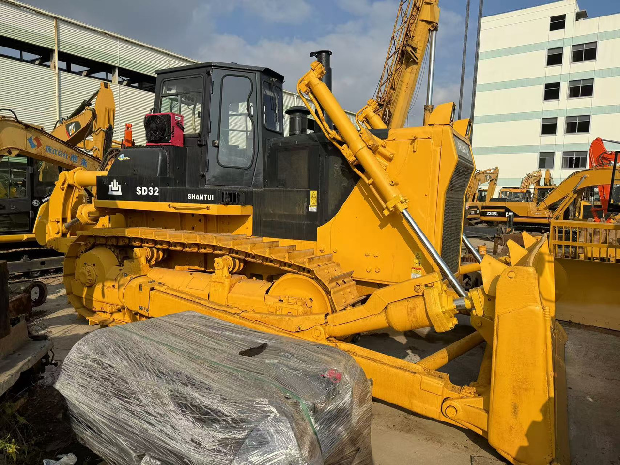 SHANTUI SD32 - جرافة: صورة 3 SHANTUI SD32 - جرافة: صورة 3