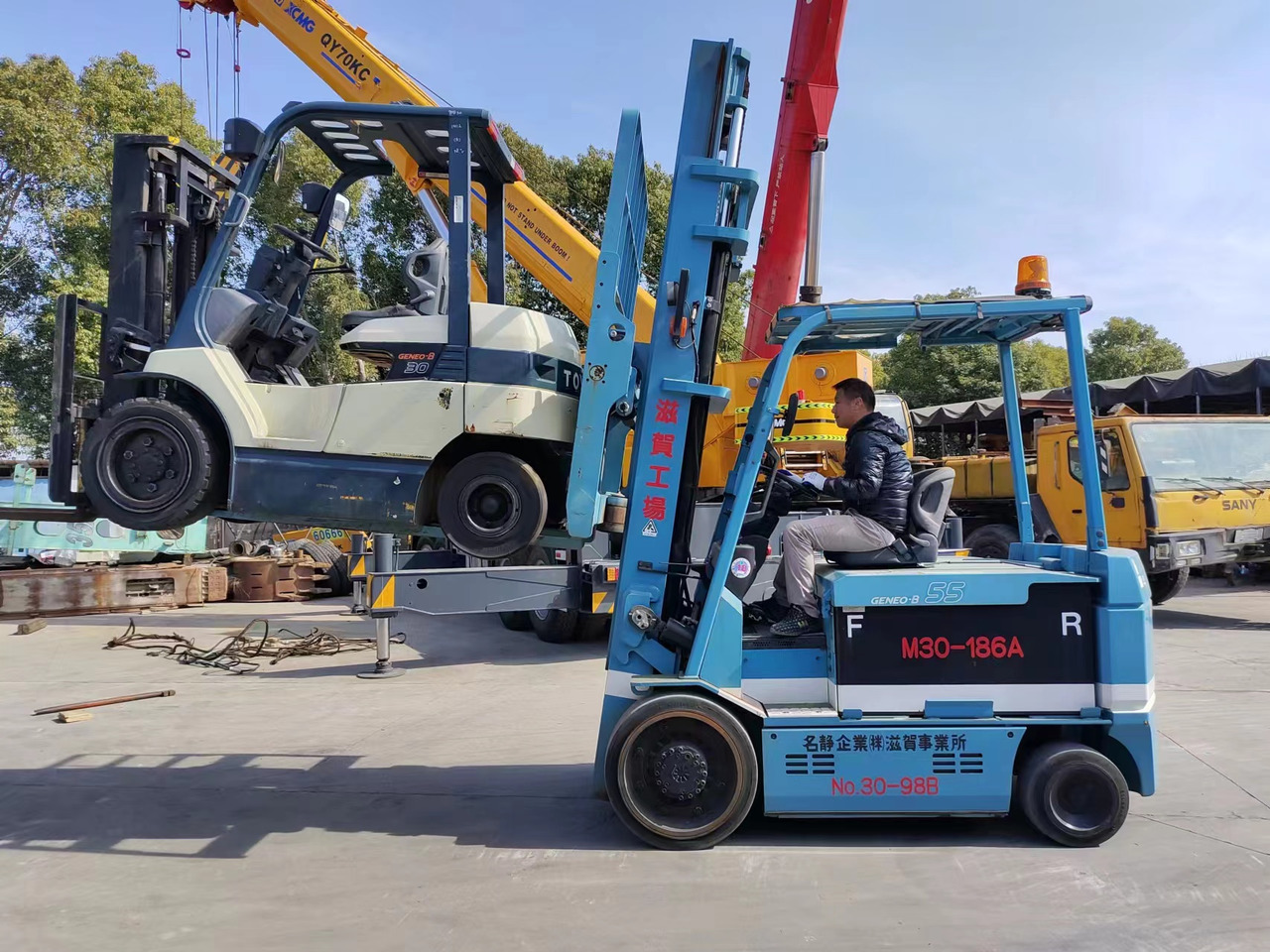 TOYOTA 7FBCU55 electric forklift from Japan original - رافعة شوكية كهربائية: صورة 3 TOYOTA 7FBCU55 electric forklift from Japan original - رافعة شوكية كهربائية: صورة 3