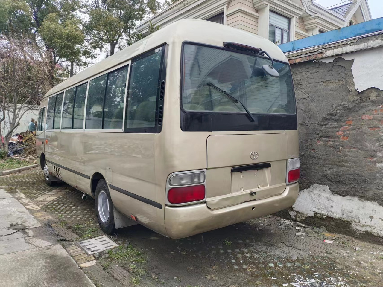 TOYOTA Coaster - حافلة سوبربان: صورة 2 TOYOTA Coaster - حافلة سوبربان: صورة 2