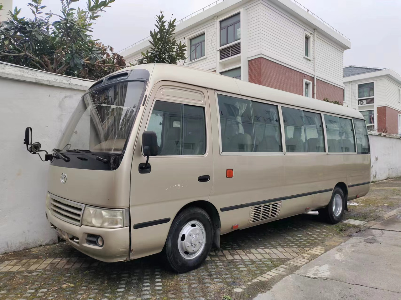 TOYOTA Coaster - حافلة سوبربان: صورة 5 TOYOTA Coaster - حافلة سوبربان: صورة 5