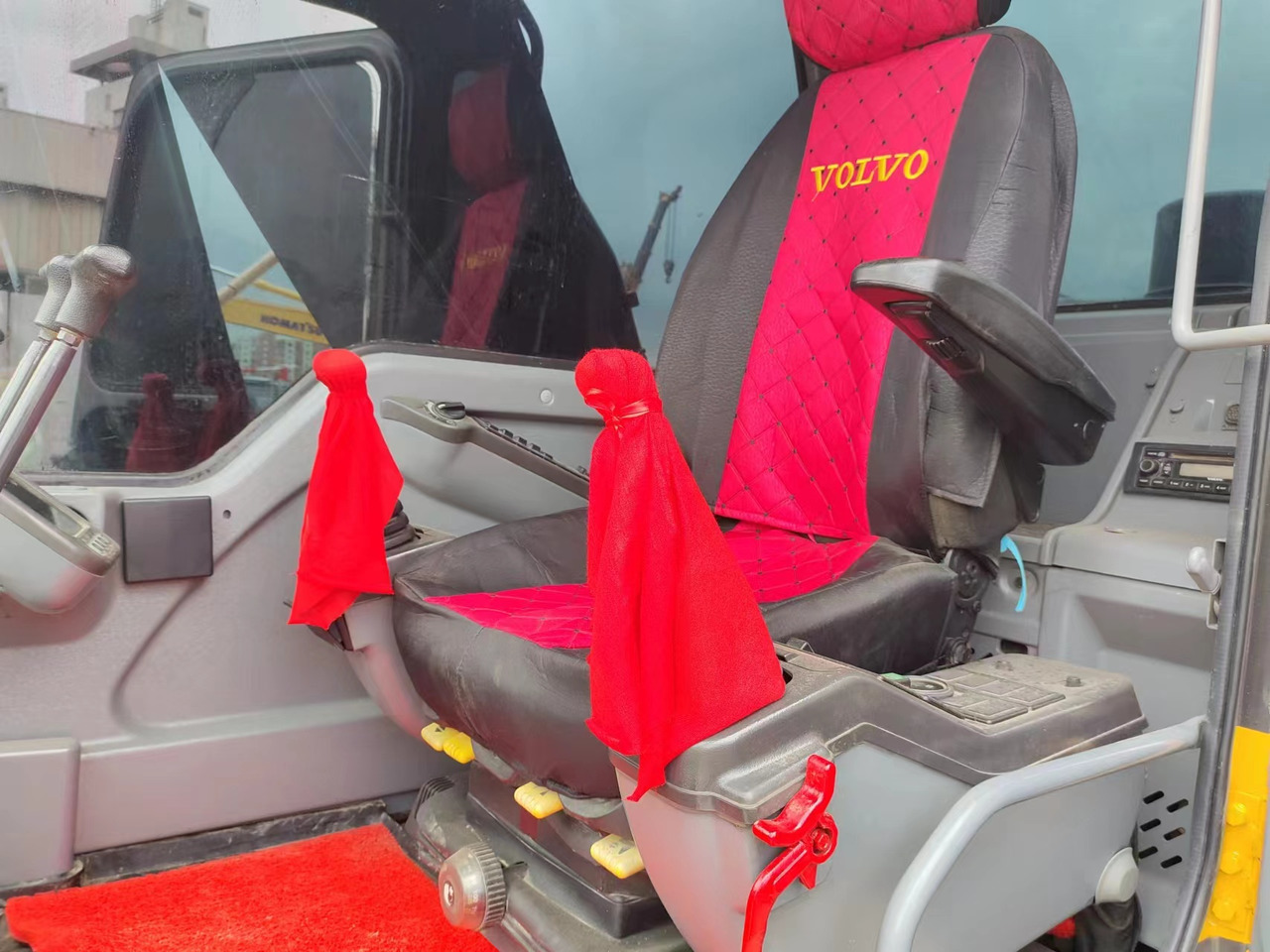 VOLVO EC240 - حفار زحاف: صورة 3 VOLVO EC240 - حفار زحاف: صورة 3