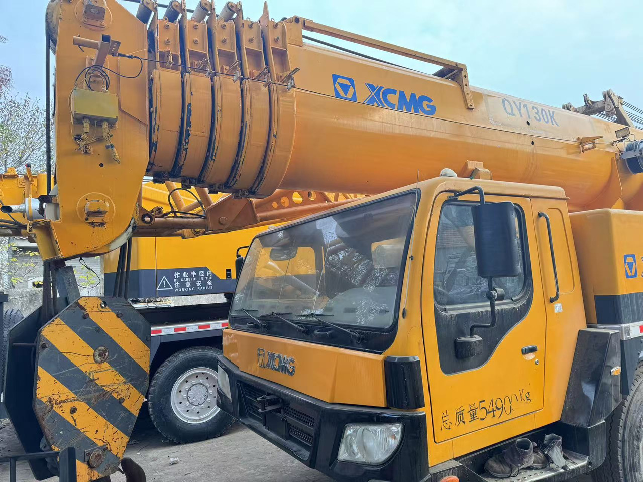 XCMG QY130K - موبايل كرين: صورة 2 XCMG QY130K - موبايل كرين: صورة 2