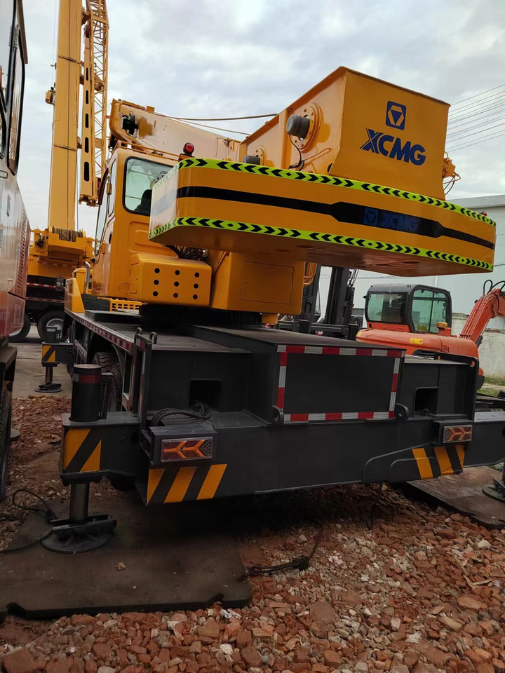 XCMG QY70K good condition QY25K QY50K QY100K QY130K China brand mobile crane - موبايل كرين: صورة 3 XCMG QY70K good condition QY25K QY50K QY100K QY130K China brand mobile crane - موبايل كرين: صورة 3
