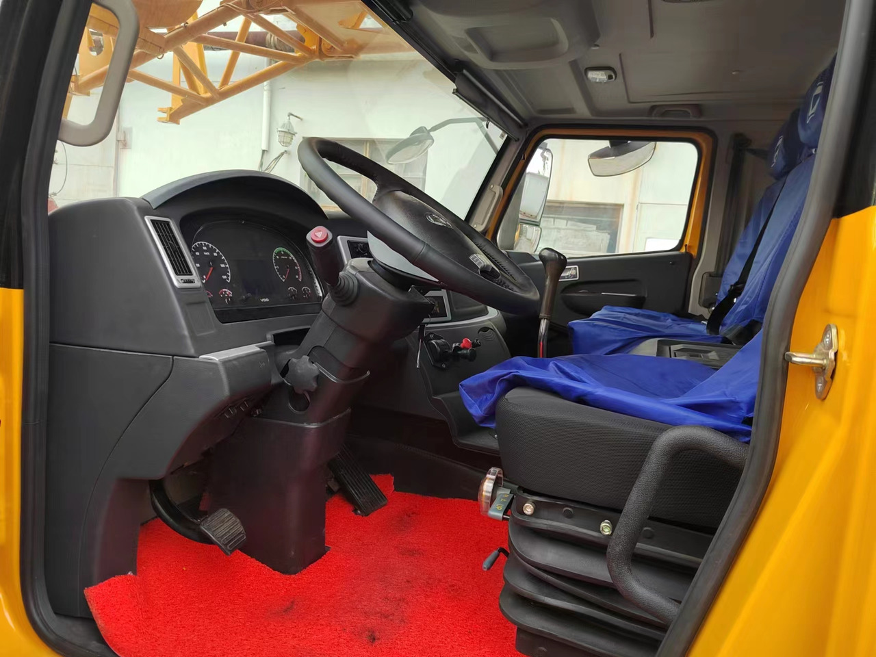 XCMG QY70K - موبايل كرين: صورة 5 XCMG QY70K - موبايل كرين: صورة 5