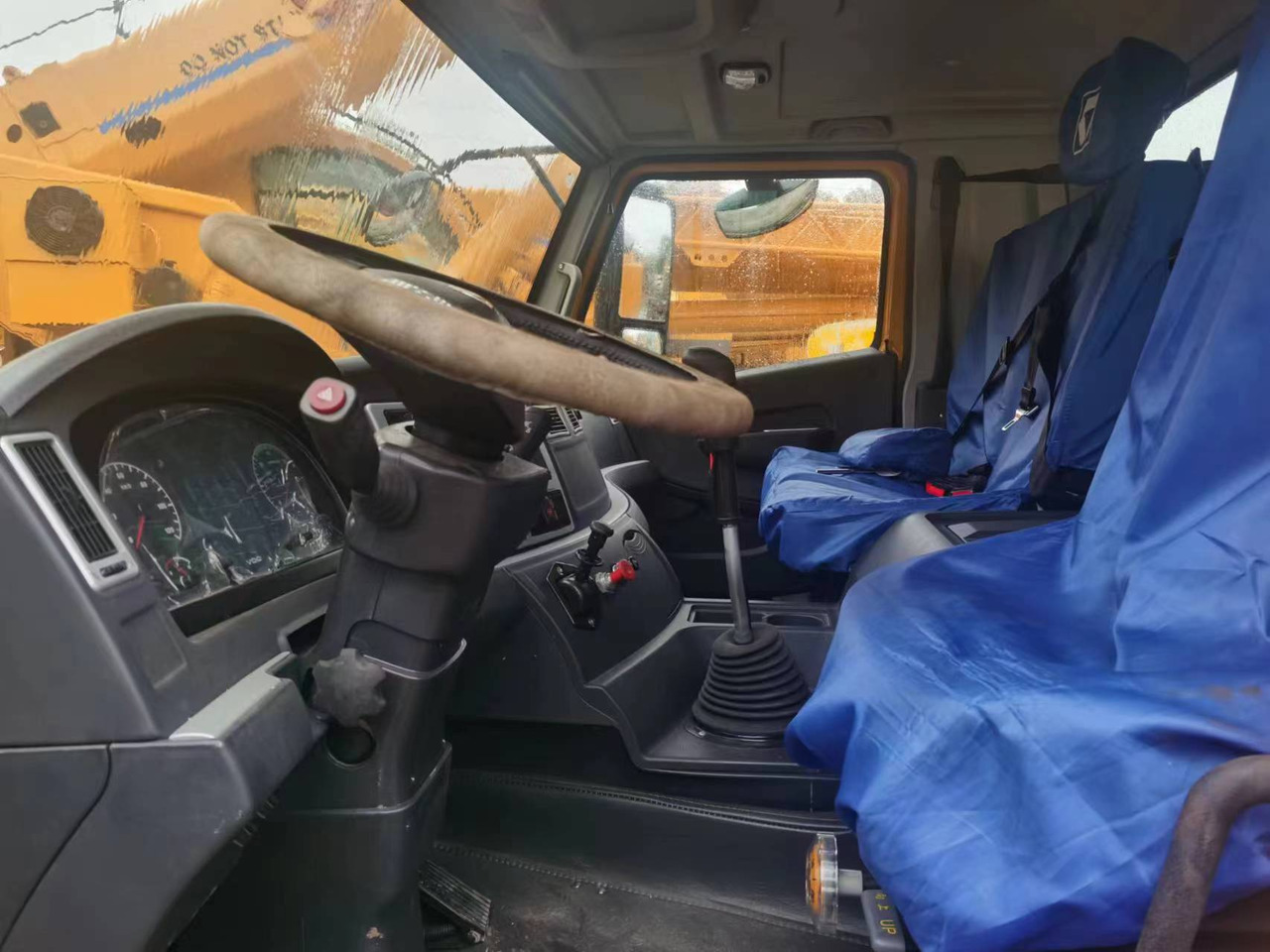 XCMG QY70K - موبايل كرين: صورة 3 XCMG QY70K - موبايل كرين: صورة 3