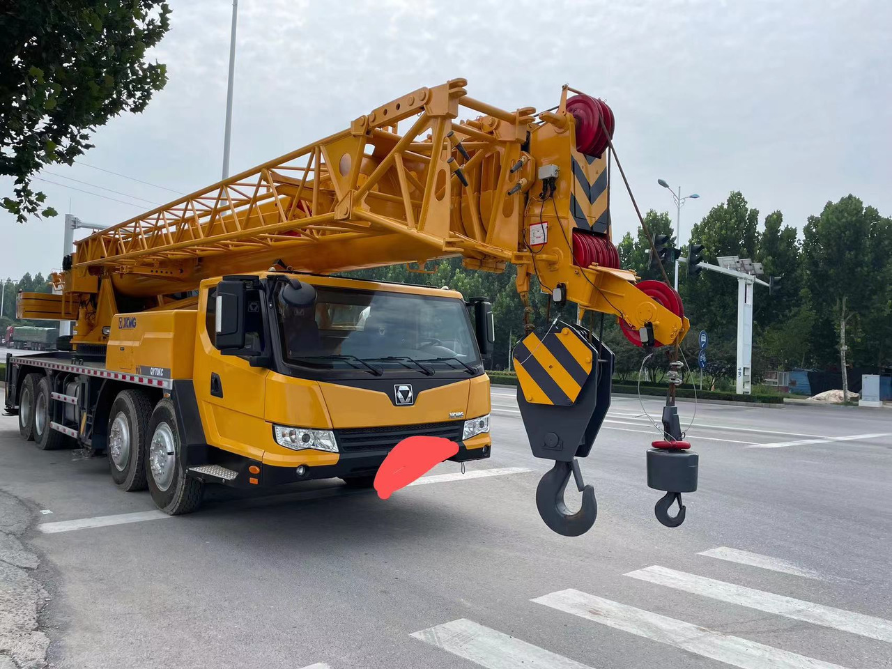 XCMG QY70K - موبايل كرين: صورة 1 XCMG QY70K - موبايل كرين: صورة 1