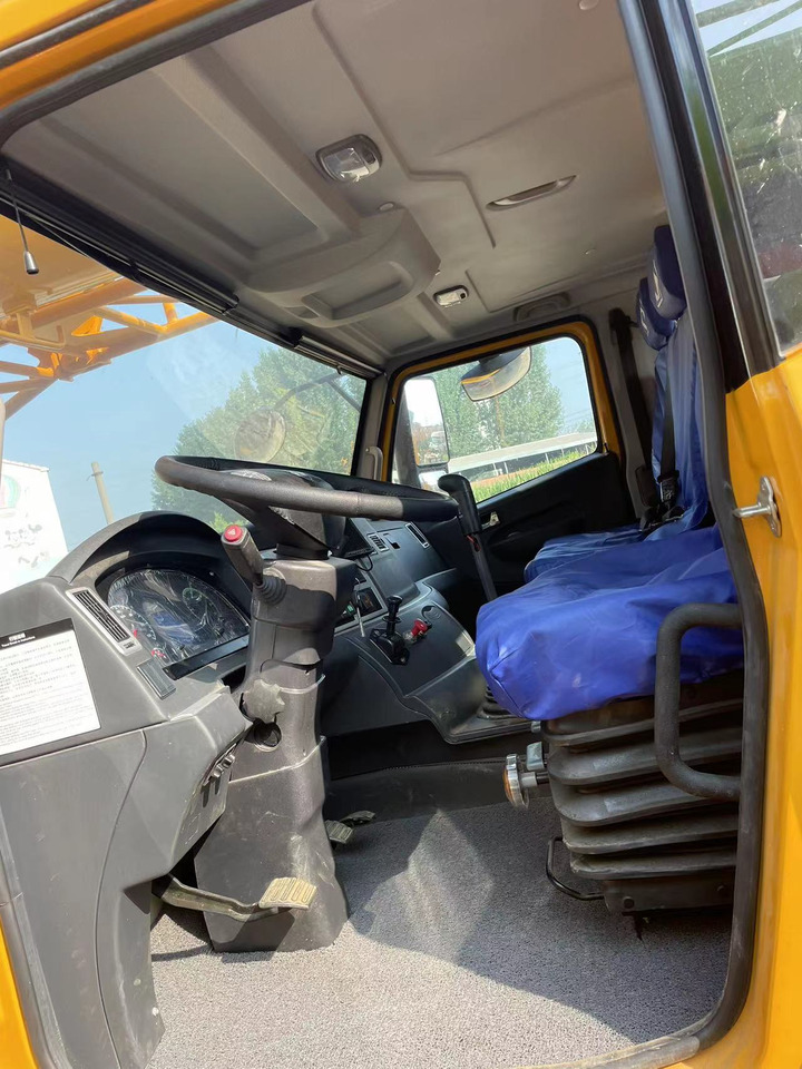 XCMG QY70K - موبايل كرين: صورة 5 XCMG QY70K - موبايل كرين: صورة 5