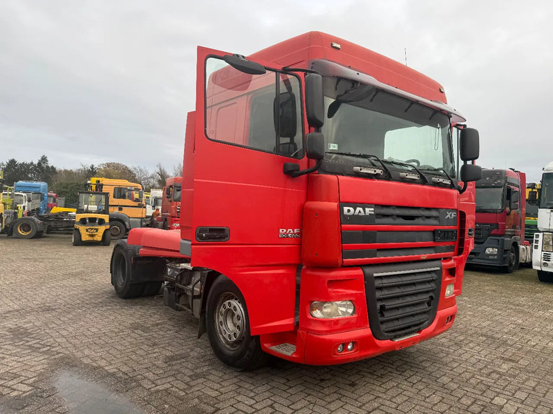 DAF XF 105.460 Tractor unit - وحدة جر: صورة 1 DAF XF 105.460 Tractor unit - وحدة جر: صورة 1