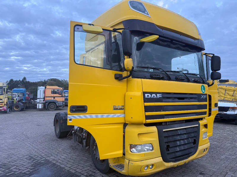 DAF XF 105.460 Tractor unit - وحدة جر: صورة 1 DAF XF 105.460 Tractor unit - وحدة جر: صورة 1