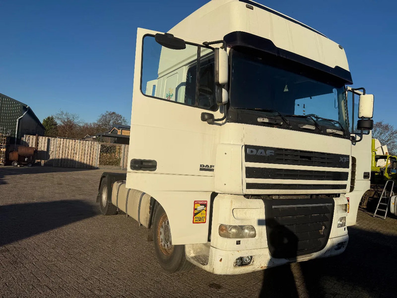 DAF XF 95.430 Tractor Unit - وحدة جر: صورة 1 DAF XF 95.430 Tractor Unit - وحدة جر: صورة 1