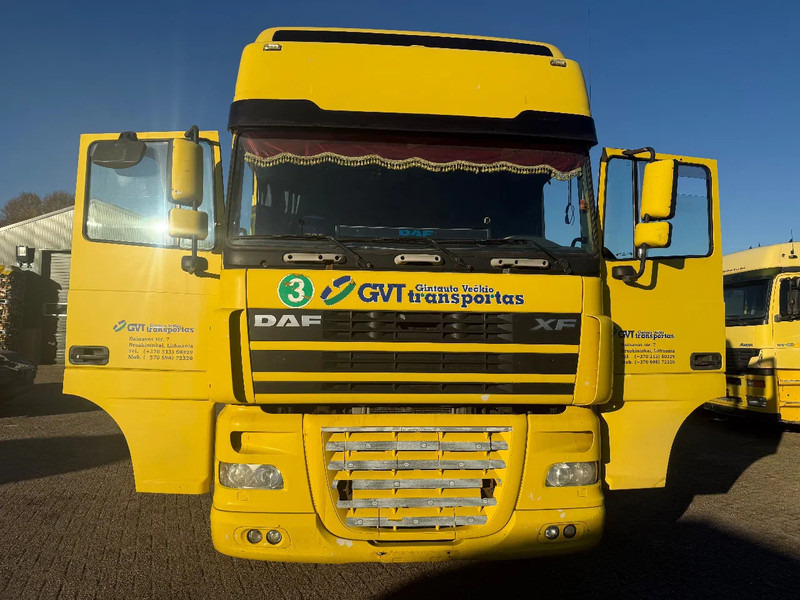DAF XF 95.430 Tractor Unit - وحدة جر: صورة 2 DAF XF 95.430 Tractor Unit - وحدة جر: صورة 2