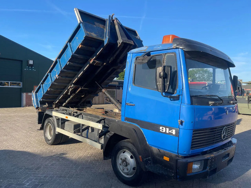 Mercedes-Benz 914 Tipper - شاحنة قلاب: صورة 1 Mercedes-Benz 914 Tipper - شاحنة قلاب: صورة 1