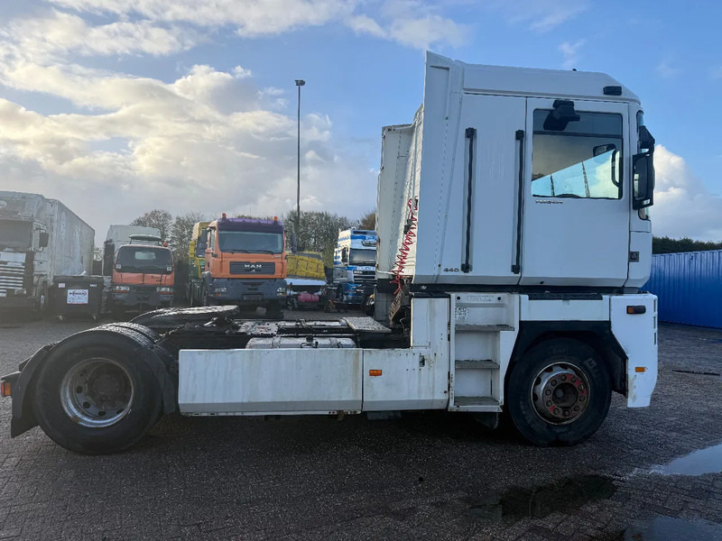 Renault Magnum 440 Tractor unit - وحدة جر: صورة 5 Renault Magnum 440 Tractor unit - وحدة جر: صورة 5