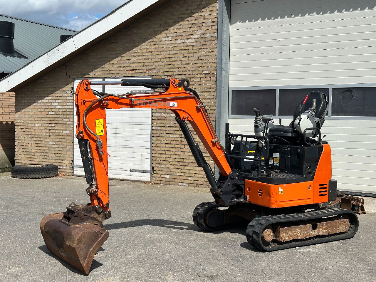 Hitachi ZX19U-6 YR - حفارة مُصَّغرة: صورة 1 Hitachi ZX19U-6 YR - حفارة مُصَّغرة: صورة 1