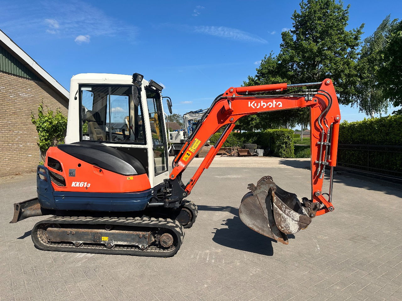 Kubota KX61-3 - حفارة مُصَّغرة: صورة 4 Kubota KX61-3 - حفارة مُصَّغرة: صورة 4