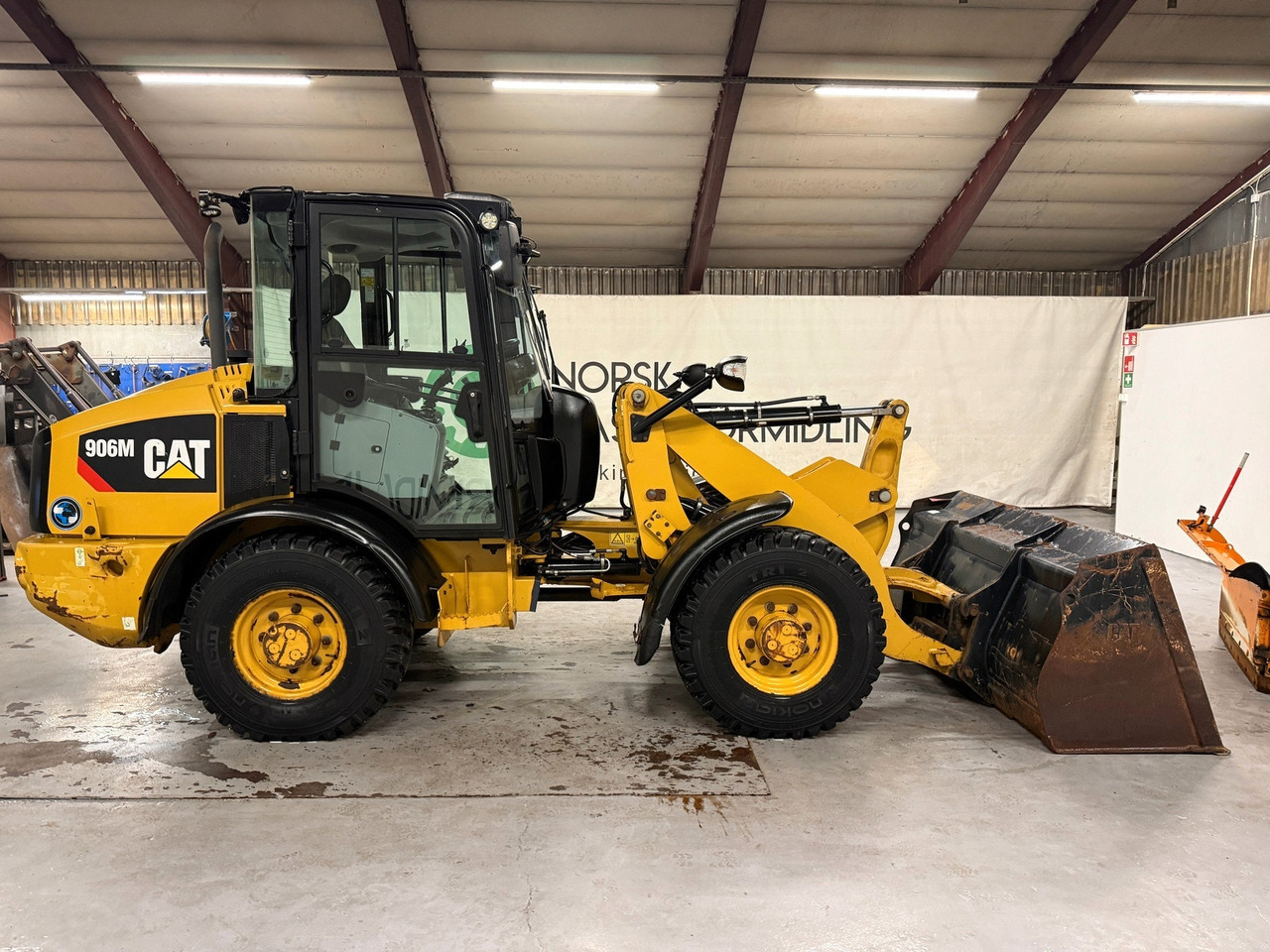 Cat 906M High Flow, 40 km/t med skuff og plog # TIL LEIE# - اللودر بعجل: صورة 5 Cat 906M High Flow, 40 km/t med skuff og plog # TIL LEIE# - اللودر بعجل: صورة 5