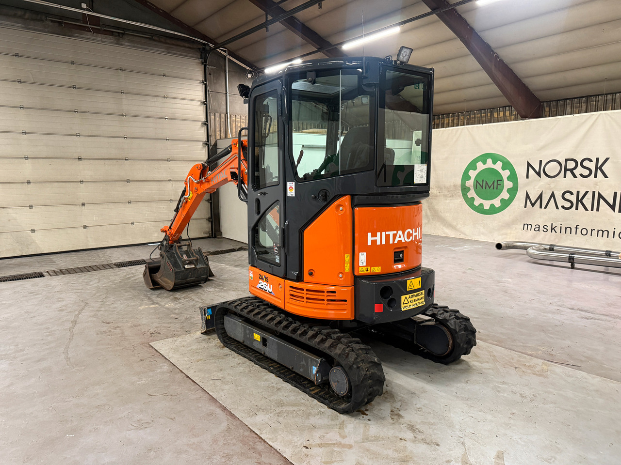 Hitachi ZX26U-6 - حفارة مُصَّغرة: صورة 3 Hitachi ZX26U-6 - حفارة مُصَّغرة: صورة 3