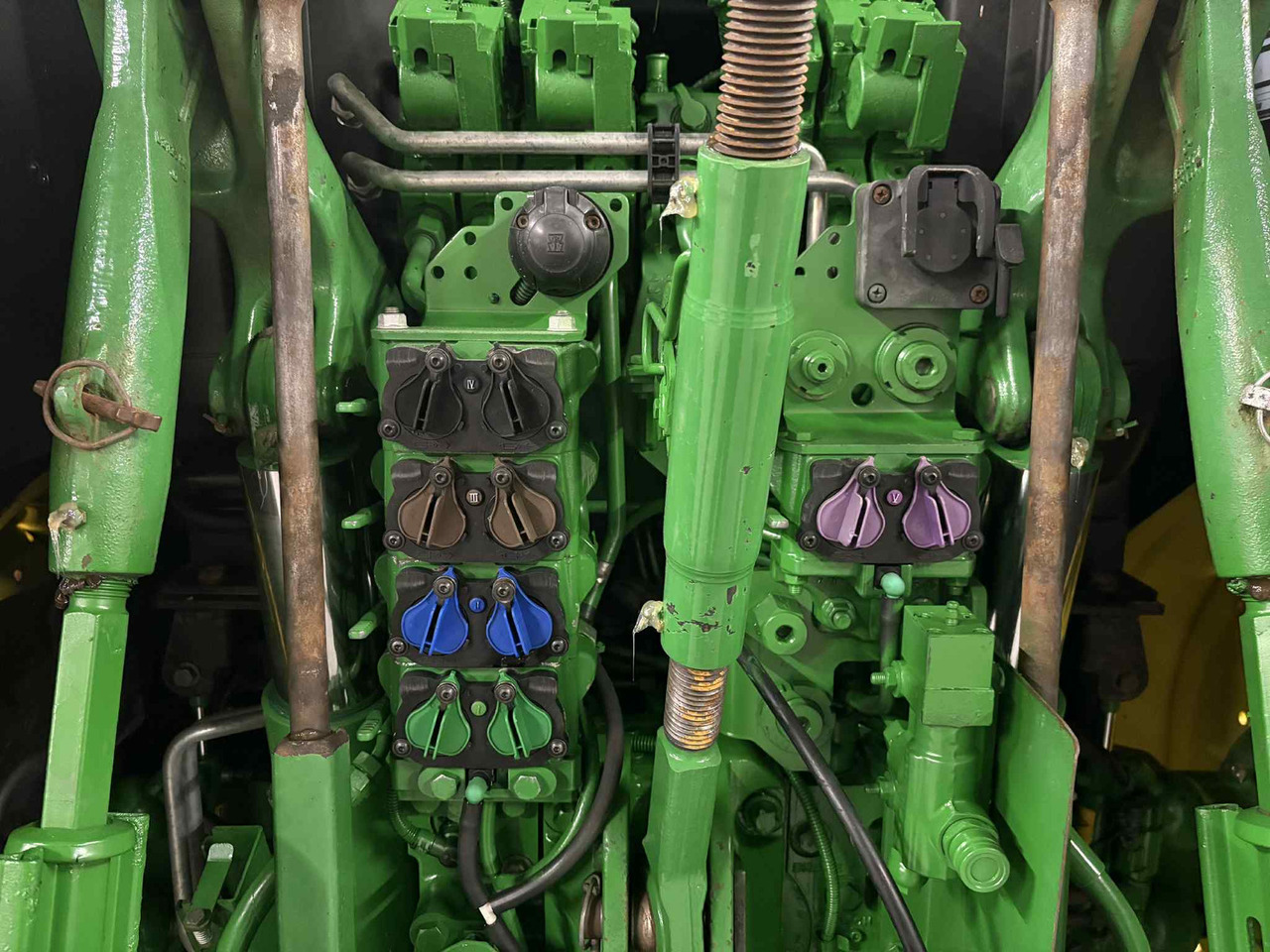 John Deere 6155R - جرار: صورة 5 John Deere 6155R - جرار: صورة 5