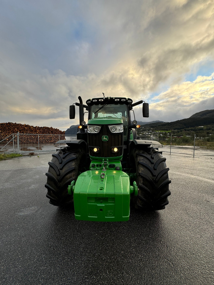 John Deere 6215R - جرار: صورة 4 John Deere 6215R - جرار: صورة 4
