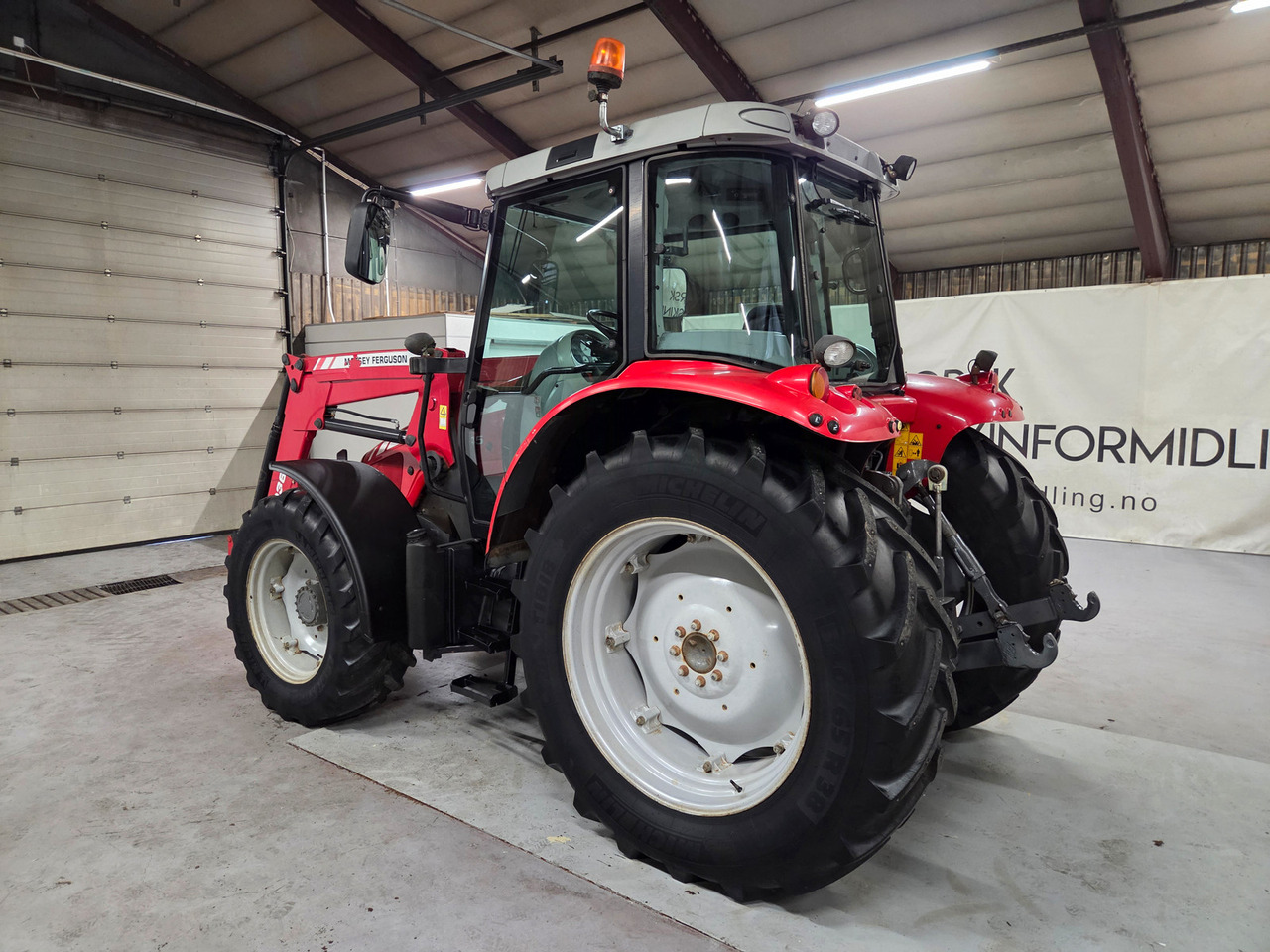 Massey Ferguson 6445 Dyna 6 #Tar innbytte - جرار: صورة 3 Massey Ferguson 6445 Dyna 6 #Tar innbytte - جرار: صورة 3