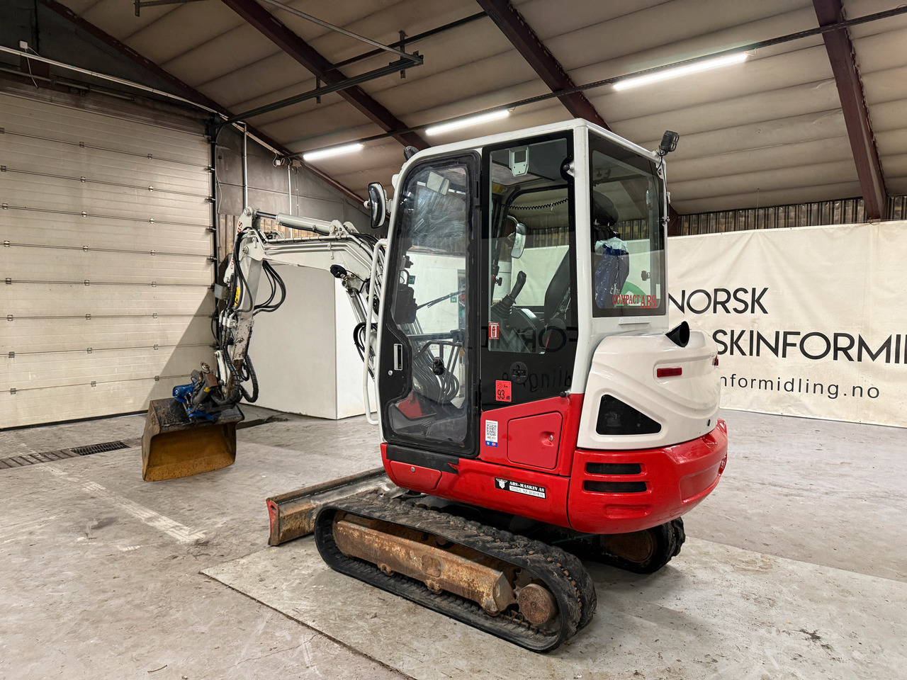 Takeuchi TB230 - حفارة مُصَّغرة: صورة 3 Takeuchi TB230 - حفارة مُصَّغرة: صورة 3